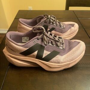 New Balance Women's Sneakers - Lavender and Blush